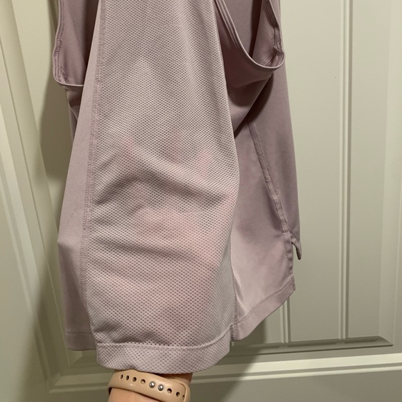 Nike Dri-Fit Light Purple Mesh Racerback High Low Tank Top Women’s Size Small - Picture 5 of 7